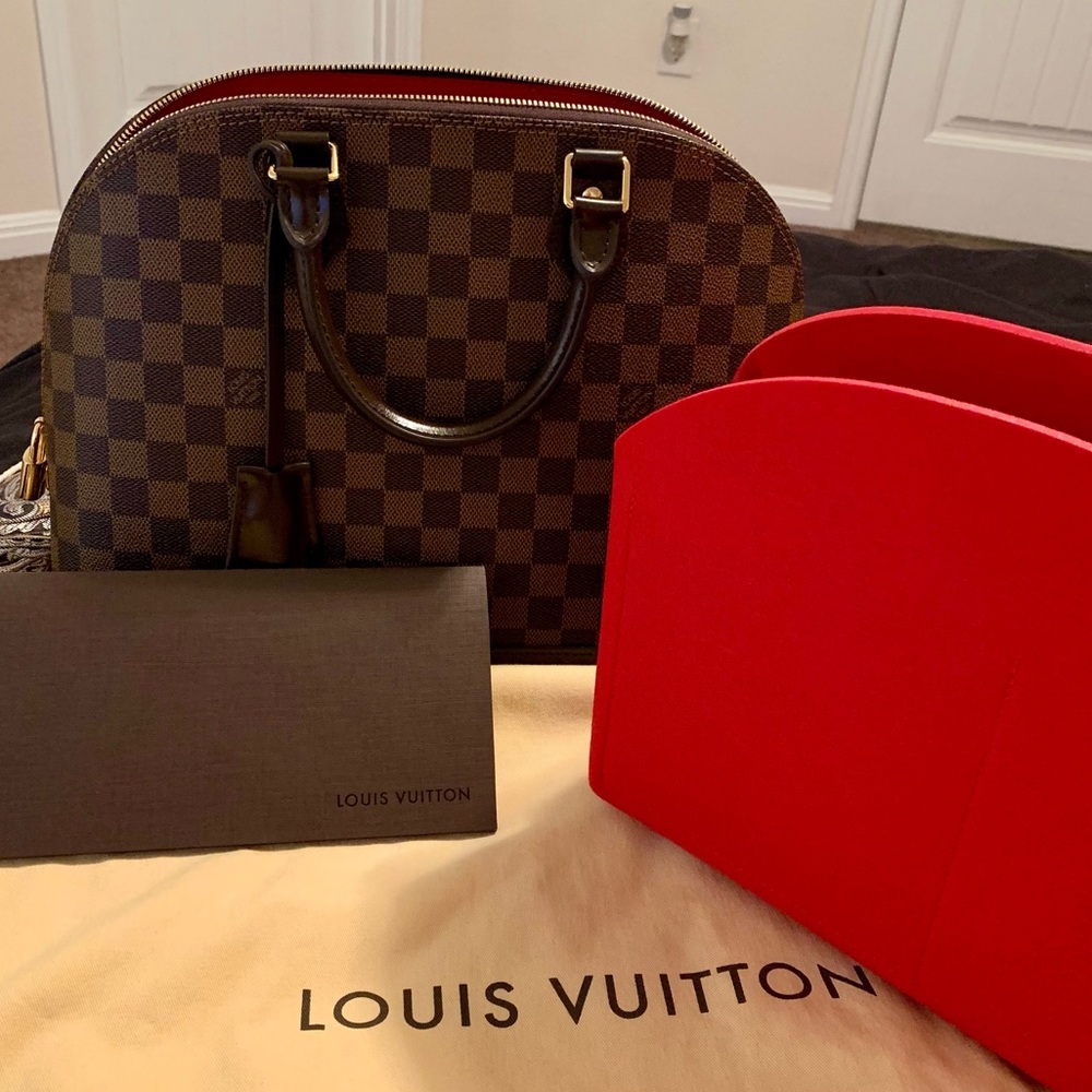 **SOLD** Louis Vuitton Alma MM Damier Ebene